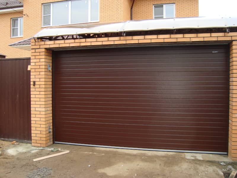 Секционные ворота DoorHan в Самаре с установкой